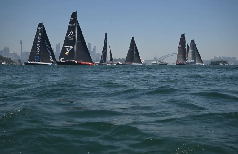 2025 SOLAS Big Boat Challenge στο λιμάνι του Σίδνεϊ