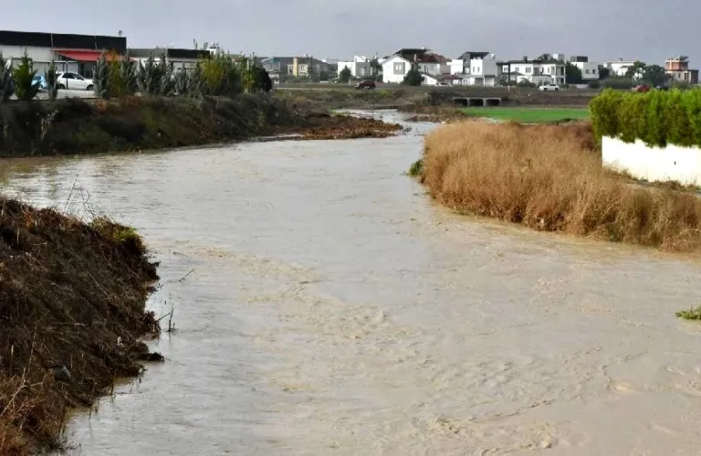 Κατεχόμενα: Πλημμύρες, εγκλωβισμένοι πολίτες λόγω BYRON και αντιδράσεις για ανοιχτά σχολεία