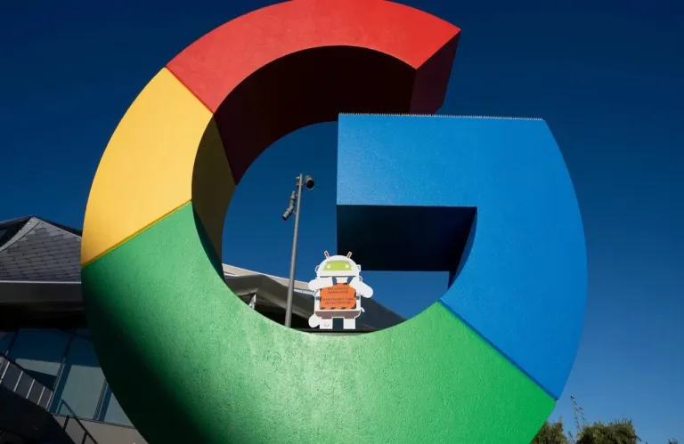 ΕΕ: Ερευνα κατά της Google σχετικά με την καταχρηστική χρήση δεδομένων για την AI