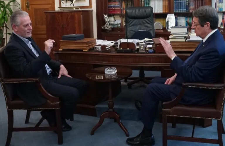 Κρίσιμες αποφάσεις για Αναστασιάδη και Σιζόπουλο με τον νέο χρόνο