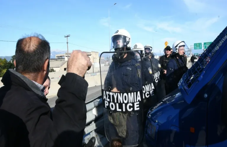 Συνεχίζονται οι αγροτικές κινητοποιήσεις σε όλη την Ελλάδα