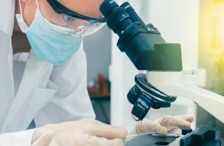 Στην Ελλάδα 18 παιδιά γεννήθηκαν από σπέρμα του δότη με την καρκινική μετάλλαξη