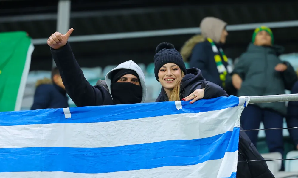 ΦΩΤΟ: Δίπλα στην αγαπημένη τους ομάδα οι ΑΕΚτζήδες!