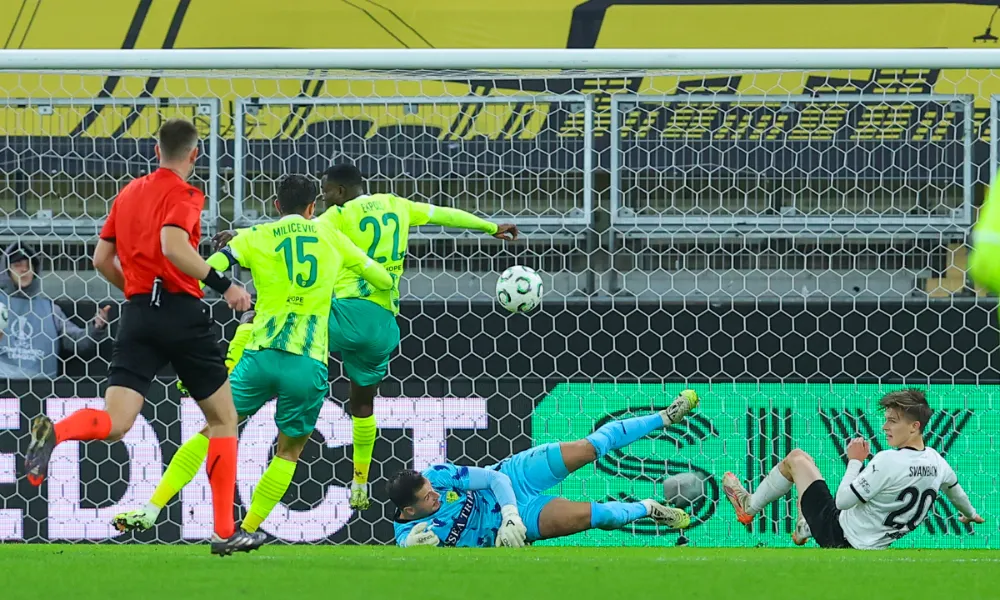 Από τον Μιραμόν και... σώμα του πρώην Ομονοιάτη Ελάντερ!