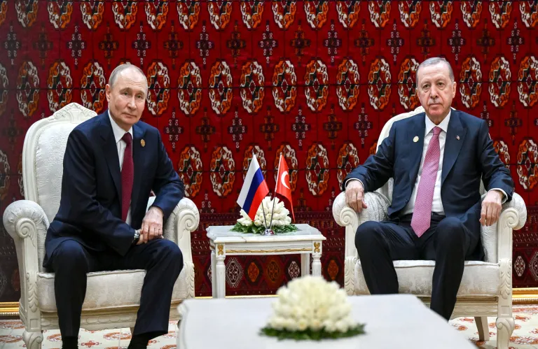 Ερντογάν και Πούτιν καταδίκασαν τις «απερίσκεπτες ενέργειες» της ΕΕ για τα ρωσικά περιουσιακά στοιχεία