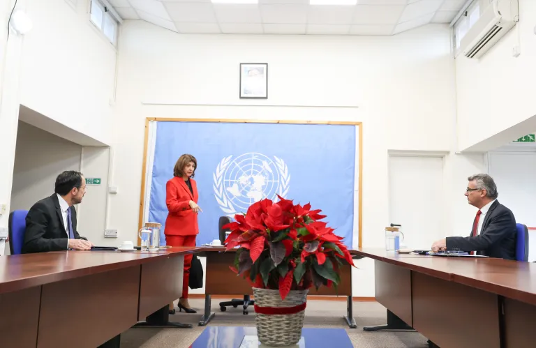 Μία συνάντηση δύο αναγνώσεις