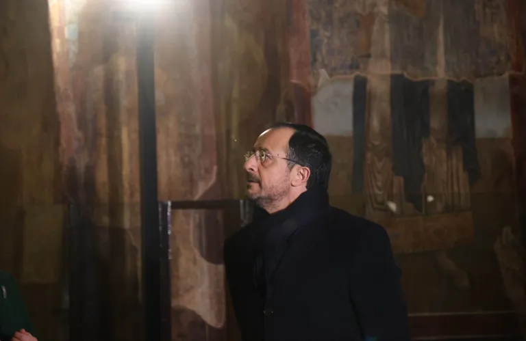 Ένας Πρόεδρος συνειδητοποιημένος απορριπτικός