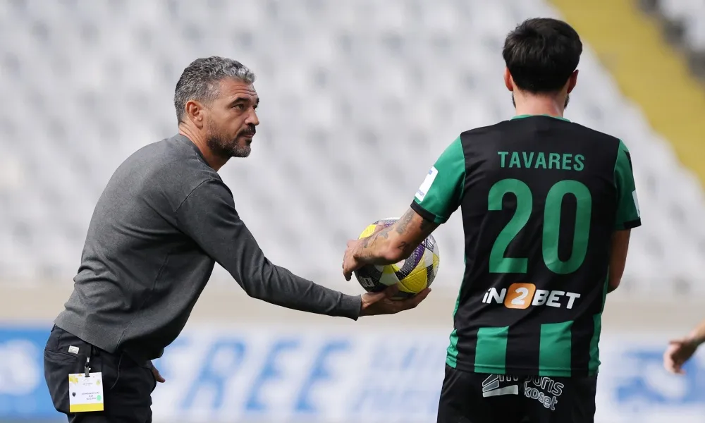 Μαρτίνς: «Απογοητευτικό αποτέλεσμα, πιο απογοητευτική η εικόνα του πρώτου μέρους»