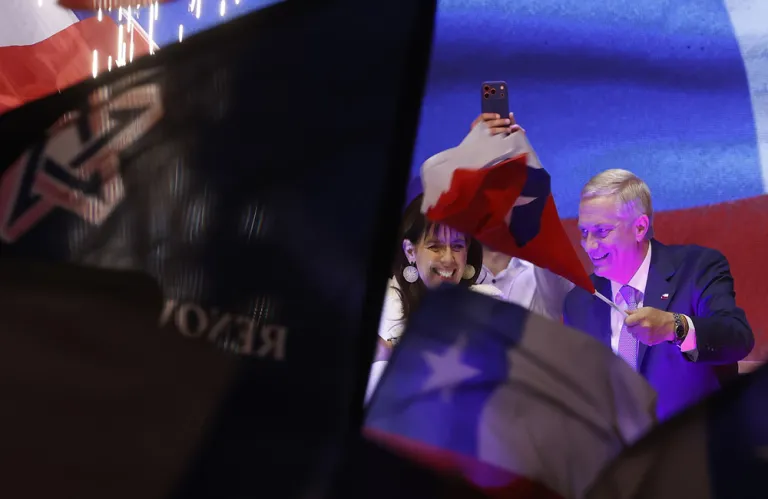 Στη Χιλή, ο θρίαμβος της ακροδεξιάς ανοίγει ξανά πληγές της δικτατορίας