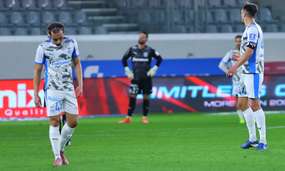 Εκτός τροχιάς και με την πλάτη – από νωρίς - στον τοίχο