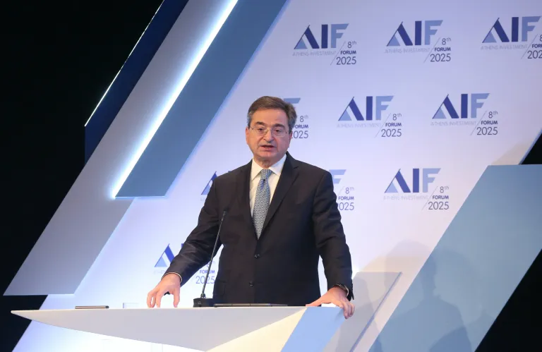 Ο Καραβίας μιλά για εξαγορές, ανατροπές και «ευρωπαϊκούς πρωταθλητές»