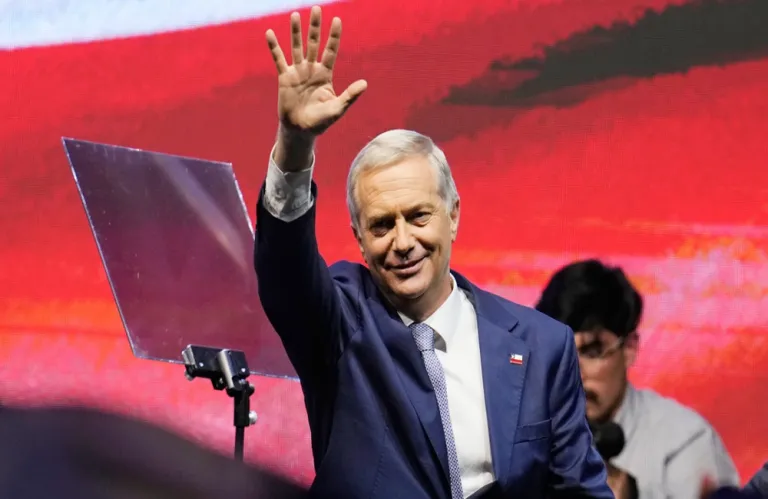 Ποιος είναι ο ακροδεξιός νέος πρόεδρος της Χιλής - Καθολικός, πολέμιος της άμβλωσης και των γάμων ομόφυλων