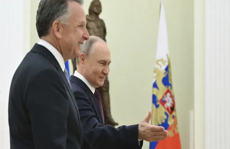 Οι Αμερικανοί ζητούν από το Κίεβο να παραδώσει στη Ρωσία ουκρανικά εδάφη που δεν κατέλαβε με πόλεμο