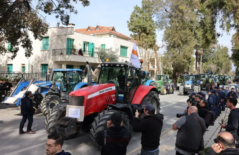 Στους δρόμους και οι Κύπριοι αγρότες, ετοιμάζουν πορεία προς Λευκωσία - Κινητοποιήσεις για μείωση ΚΑΠ την ερχόμενη Πέμπτη