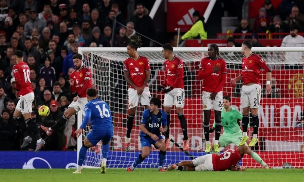 Έγινε της... ανατροπής στο «Όλντ Τράφορντ» και τελικά... 4-4!