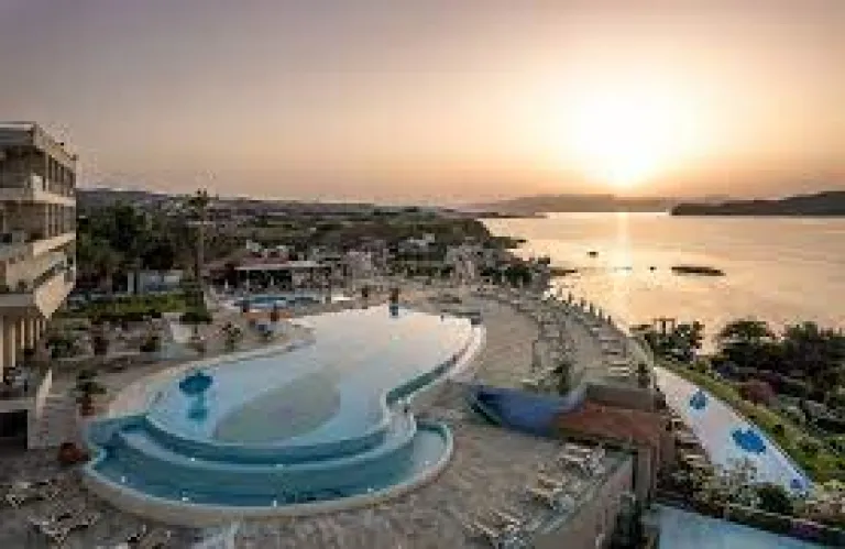 Δεκαετής ανανέωση συμφωνίας Leptos Group με Armonia Estates