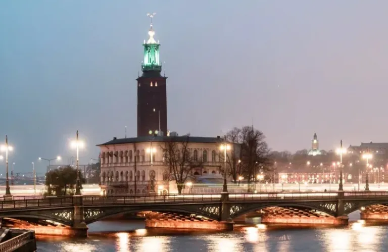 Προς τον πιο σκοτεινό Δεκέμβρη εδώ και 90 χρόνια η Στοκχόλμη - Μόνο μισή ώρα ηλιοφάνειας μέχρι στιγμής