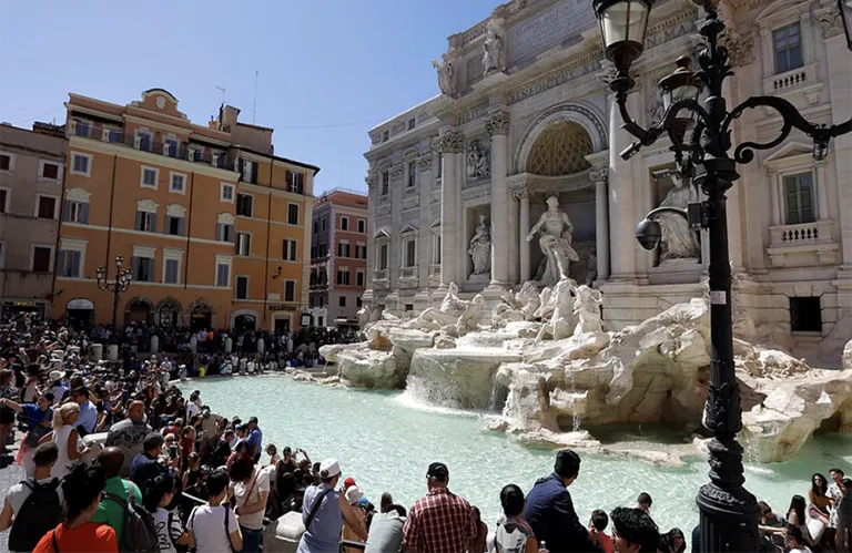Εισιτήριο για τους τουρίστες στη Φοντάνα ντι Τρέβι από τις 7 Ιανουαρίου
