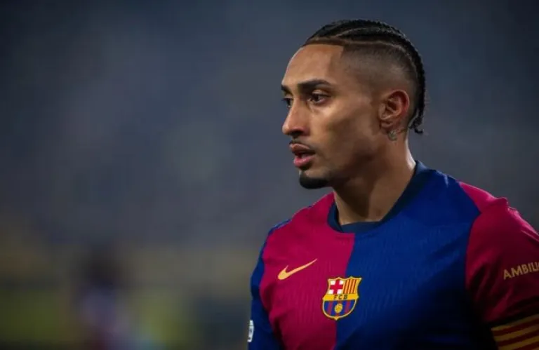 Ξέσπασε η σύζυγος του Ραφίνια για τα βραβεία της FIFA: «Μήπως ο άντρας μου είναι μπασκετμπολίστας;»