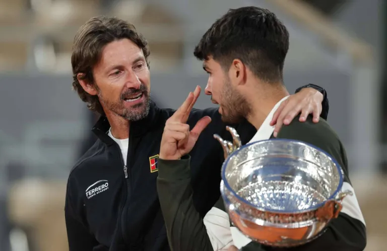 Ο Αλκαράθ ανακοίνωσε το τέλος τη συνεργασίας του με τον Χουάν Κάρλος Φερέρο