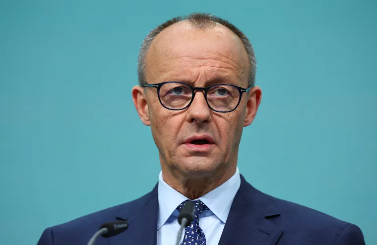 Μερτς στη γερμανική Βουλή: Ζούμε το πέρασμα από την παγκόσμια τάξη στην αταξία