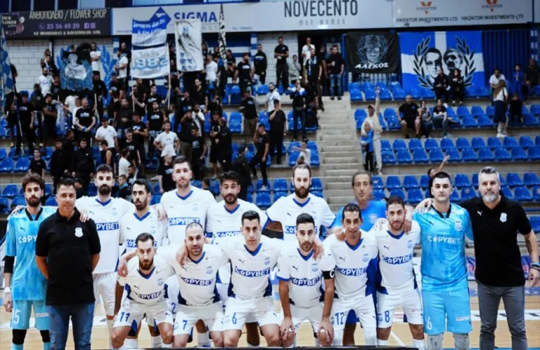 Τρεις αγώνες κεκλεισμένων στον Απόλλωνα  - Επεισόδιο με οπαδό και διακοπή