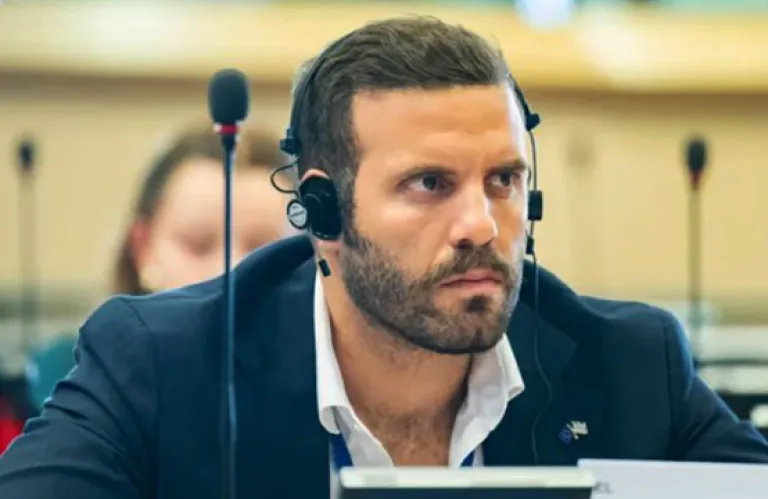 Νίκος Παππάς: Πώς «απέδρασε» από το Στρασβούργο για να μη συλληφθεί - Όλο το χρονικό