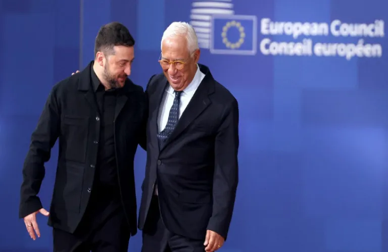 Politico: Τι συμβολίζει για την ΕΕ το δάνειο των €90 δισ. για την Ουκρανία και το παρασκήνιο των 16 ωρών μέχρι τη συμφωνία