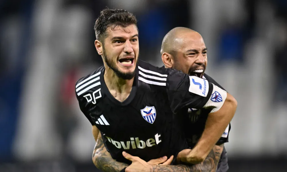 Για να μην σφίξει κι άλλο η θηλιά