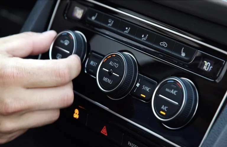 Ούτε 23, ούτε 25 βαθμοί: Αυτή είναι η ιδανική θερμοκρασία για να βάλεις το πρωί στο αυτοκίνητο