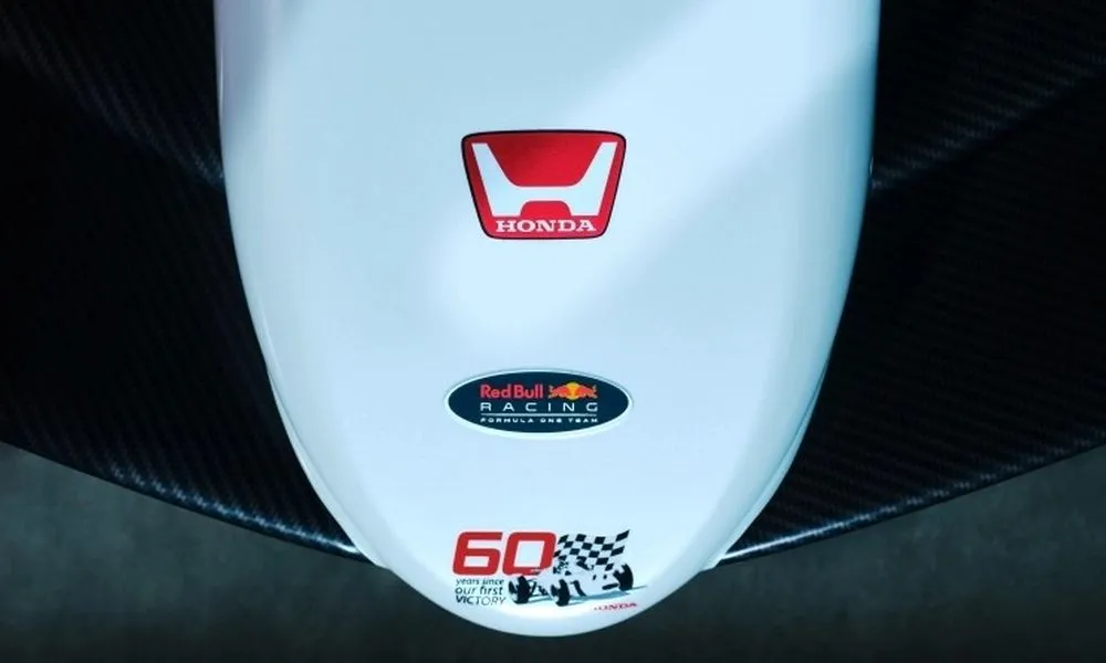 BINTEO: Ο συγκινητικός αποχαιρετισμός της Red Bull στη Honda