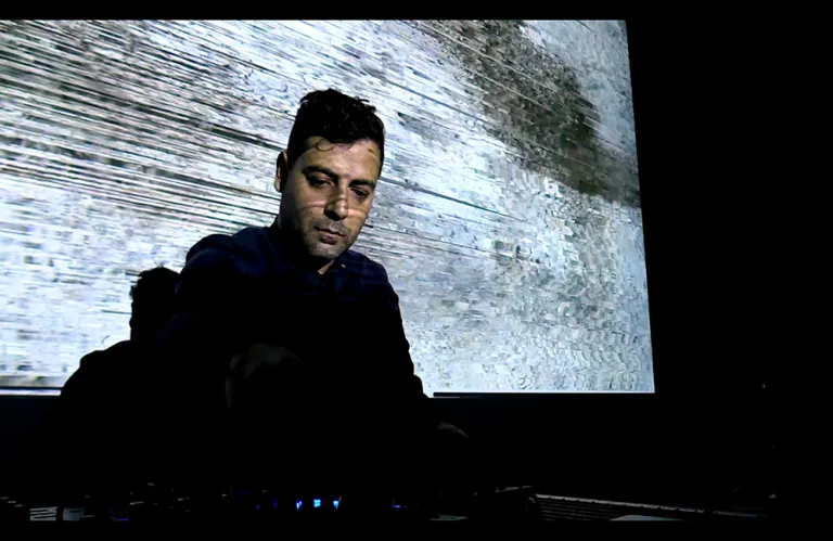 «Ground Studies for Pilots - Bluets»:Πλοήγηση σε εύθραυστες συνθήκες