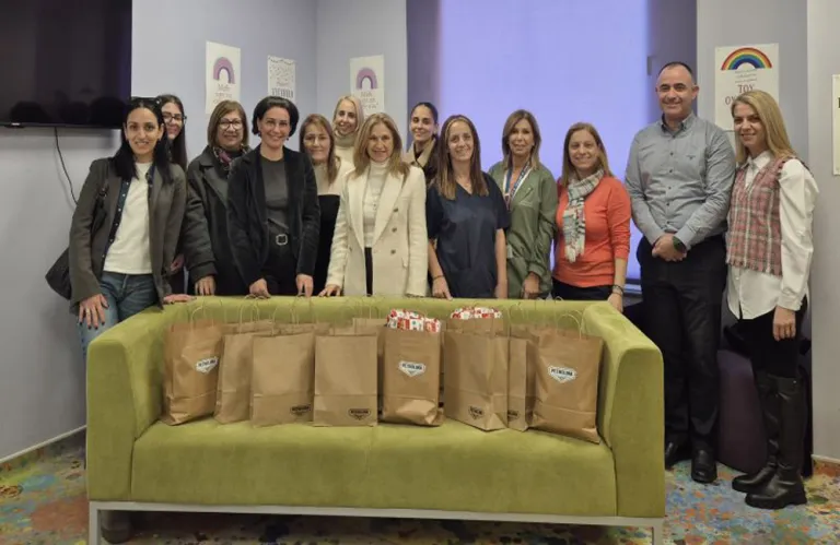 Δωρεά της Πετρολίνα στην Παιδιατρική Πτέρυγα του Γενικού Νοσοκομείου Λάρνακας
