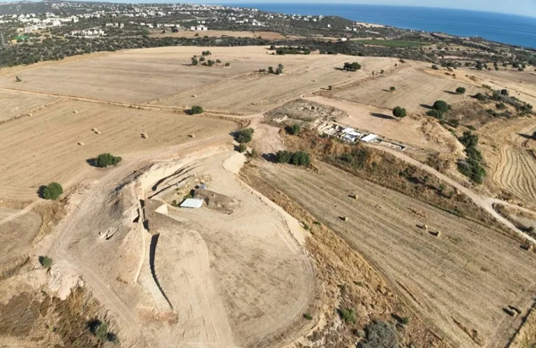 Εντυπωσιακά αρχαιολογικά ευρήματα από την ανασκαφή του Πανεπιστημίου Κύπρου στην Παλαίπαφο