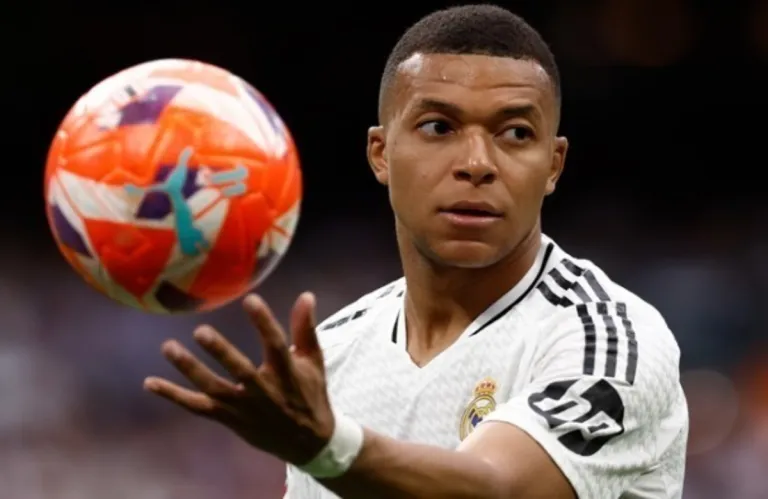 O Μπαπέ «έπιασε» Ανρί και κοιτάζει Μπενζεμά για την κορυφή των Γάλλων σκόρερ