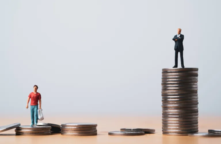 Η τριπλή όψη της κυπριακής οικονομίας - Διευρύνεται η εισοδηματική ανισότητα