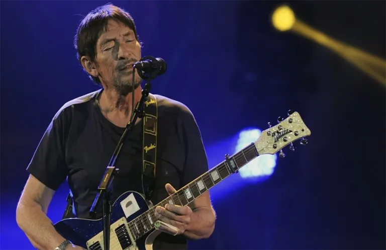 Πέθανε ο Βρετανός τραγουδοποιός Κρις Ρία, δημιουργός του «Driving Home for Christmas»