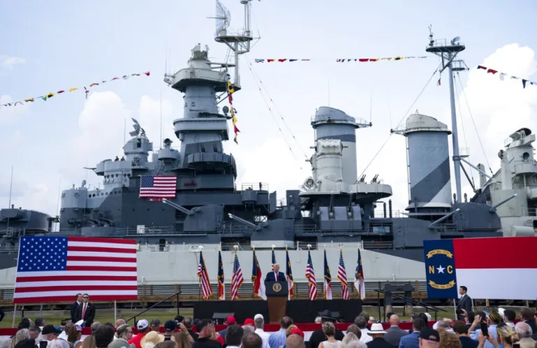 CNN: Το νέο φαραωνικό σχέδιο του Τραμπ μπορεί να καταστίσει πανίσχυρο το Ναυτικό των ΗΠΑ – Ή να το βυθίσει