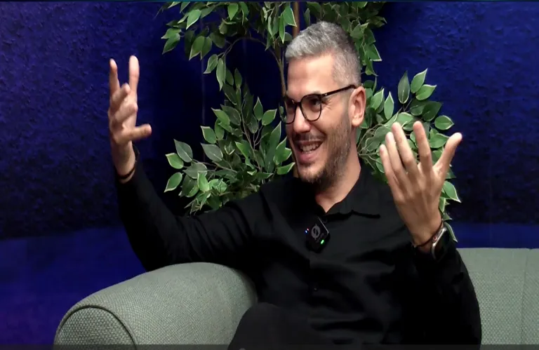 Άγγελος Λεβέντης: Γιατί τα Xριστούγεννα δεν είναι η πιο όμορφη γιορτή για όλους