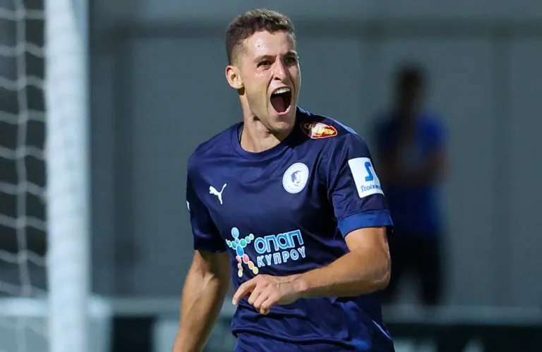 Χάνει Αντερέγκεν, κερδίζει Σιβέιρο και 200.000 ευρώ!