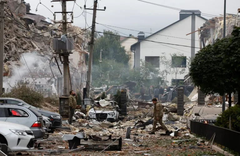 Κίεβο: Αποκαταστάθηκε η ηλεκτροδότηση σε 750.000 νοικοκυριά μετά τη μαζική ρωσική επίθεση