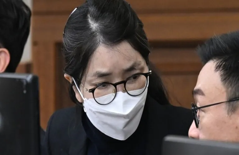 South Korea's Former First Lady Accused of Accepting $200,000 in Bribes