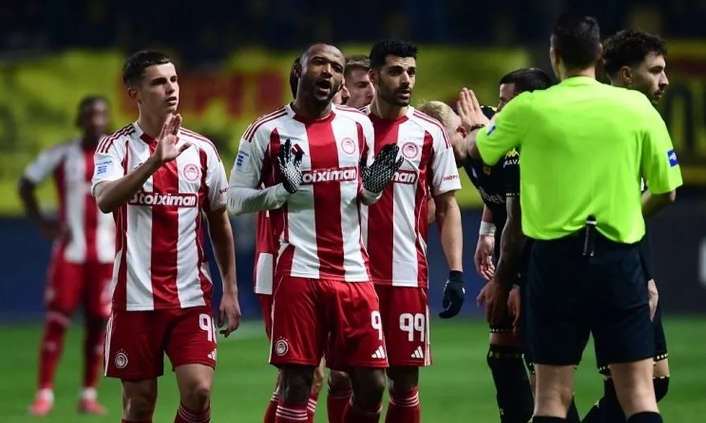 Αυτές είναι οι 10 διαιτητικές αποφάσεις που ο Ολυμπιακός πήρε στο τραπέζι της ΕΕΠ