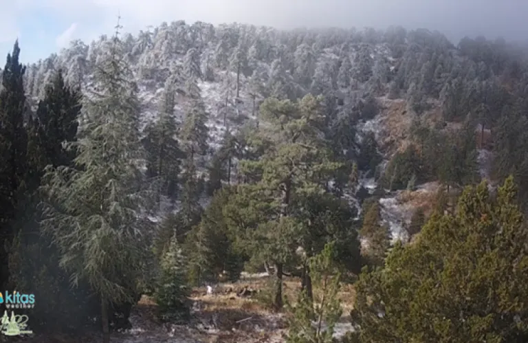 Με βροχές, καταιγίδες και χιόνι στο Τρόοδος η τελευταία μέρα του χρόνου - Πώς διαμορφώνεται η θερμοκρασία στις αρχές του 2026