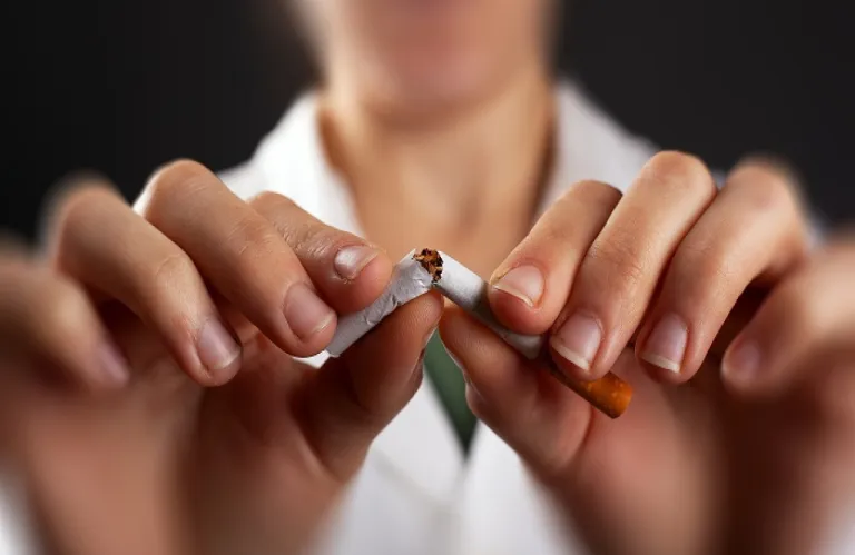 Smoking: How Long After Quitting Does Cancer Risk Decrease?