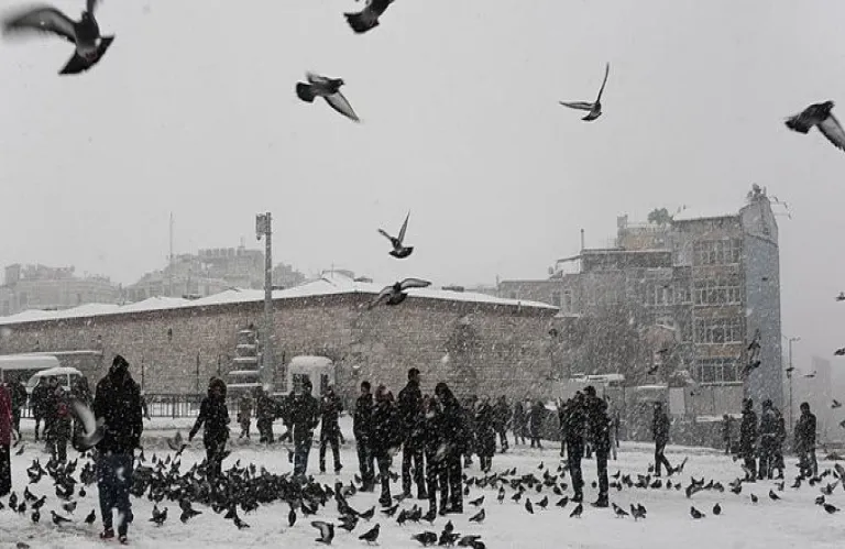 Istanbul Covered in Snow as Turkey Faces Harsh Winter Weather