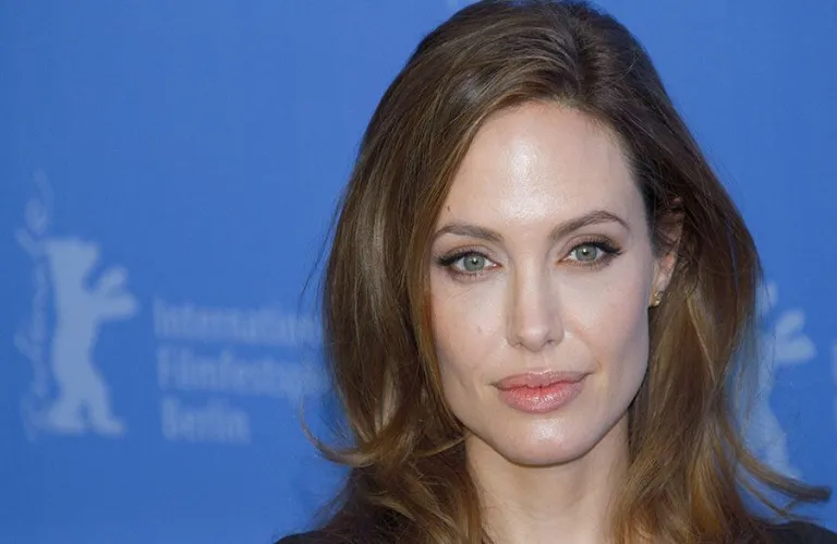 Η Αντζελίνα Τζολί συνεχίζει να στηρίζει τους Παλαιστίνιους - Επίσκεψη στα σύνορα της Γάζας