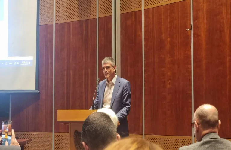 Αισθητή από τον Ιανουάριο στους μισθωτούς η φορολογική μεταρρύθμιση