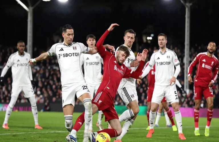 Liverpool Suffer Late Draw, Arsenal Remain Top of Premier League