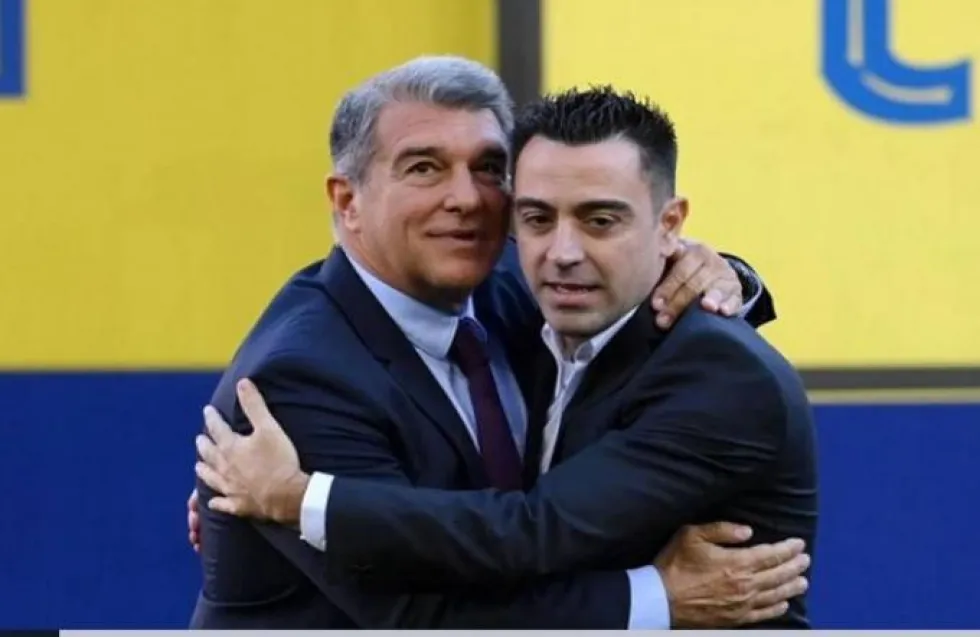 Ο Λαπόρτα κάνει τα πάντα για να «δέσει» τον Τσάβι στη Βαρκελώνη